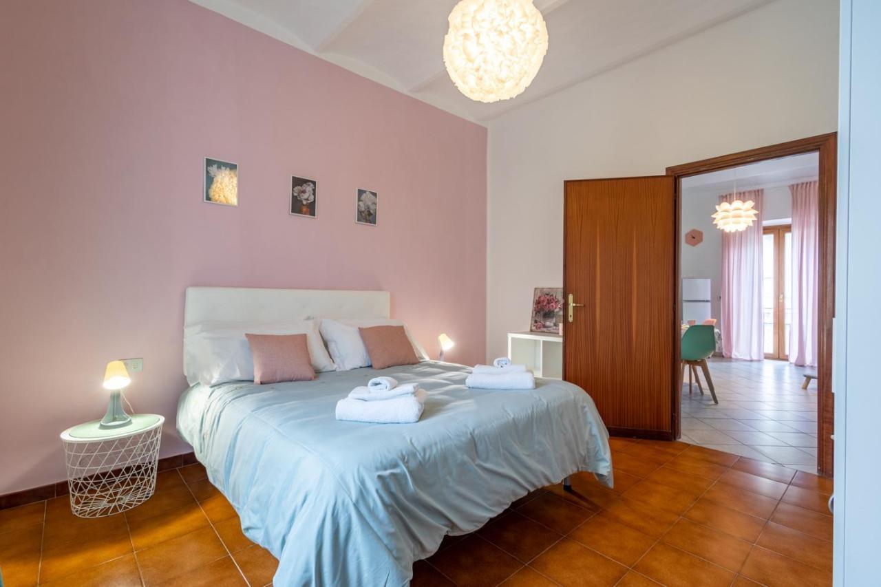 La Verde Rosa - Casa Vacanze A Due Passi Dal Lago Marta Kültér fotó