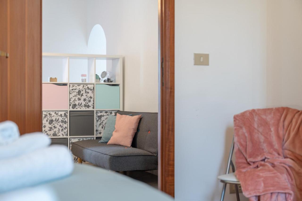 La Verde Rosa - Casa Vacanze A Due Passi Dal Lago Marta Kültér fotó