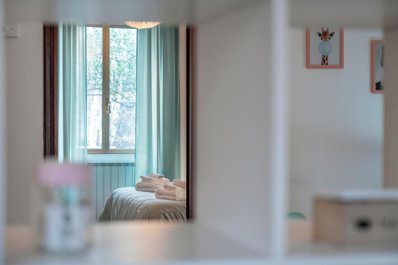 La Verde Rosa - Casa Vacanze A Due Passi Dal Lago Marta Kültér fotó